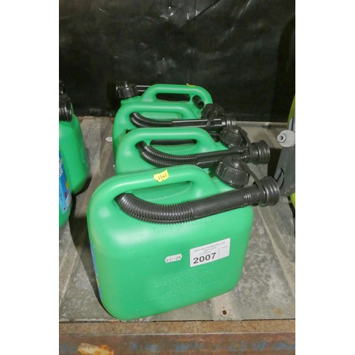 2007 - 4 x Meno green plastic 5L fuel cans