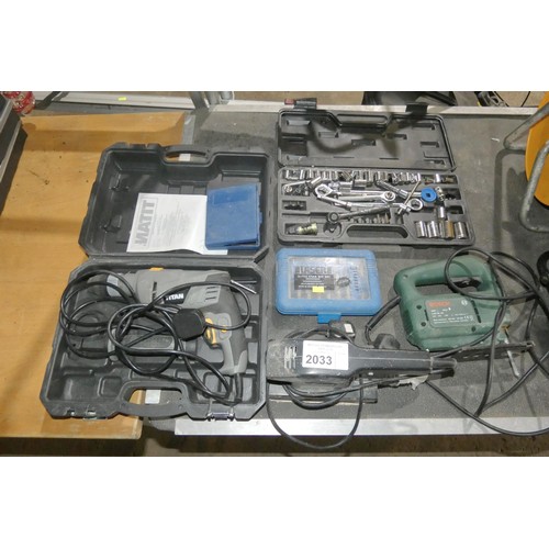 2033 - A quantity of various items including 1 x Titan drill 240v, 1 x Bosch jigsaw 240v, a Hilka sander 24... 