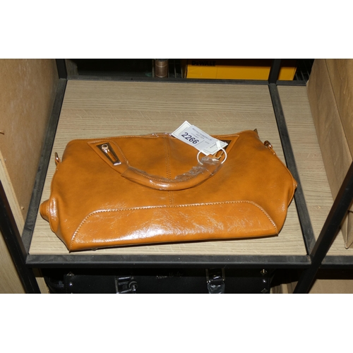 2266 - 1 x Nicole and Doris brown handbag