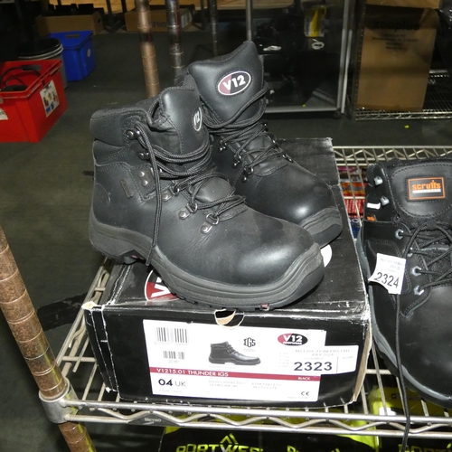 2323 - A pair of safety boots by V12 - UK size 4