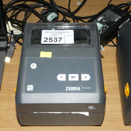 2537 - A label printer by Zebra type ZD420 with power adapter - trade