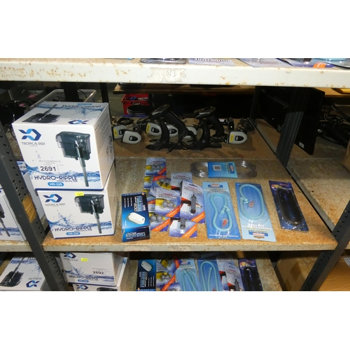 2691 - A quantity of various fish tank accessories including pumps filter stones etc contents of 1 shelf Tr... 