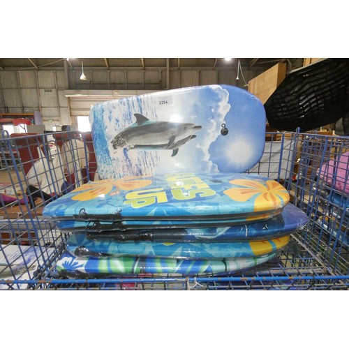 2254 - 6 x Nalu surfing body boards. Contents of 1 metal mesh basket which is not included