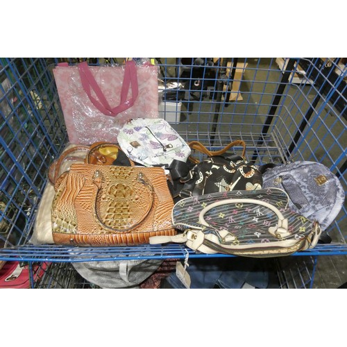 2261 - A quantity of various hand and other bags. Contents of 1 metal mesh basket which is not included