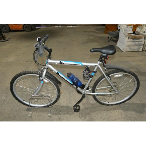 2104 - 1 x Ascent Terrain mountain bike