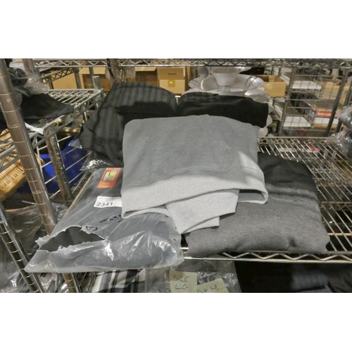 2341 - 6 x pairs of work jogger bottoms / trousers and 2 x hoodies - Large