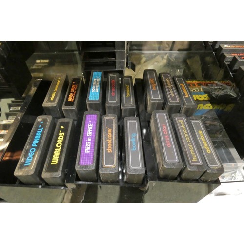 2432 - 16 x various Atari cartridge games and cases, please see pictures for more details