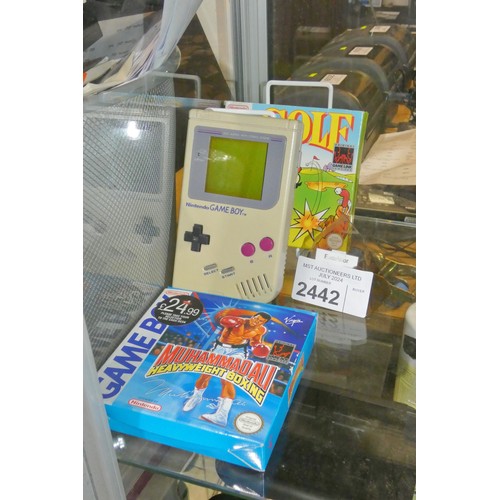 2442 - A vintage Nintendo Gameboy handheld game console with golf and boxing game, unboxed - trade