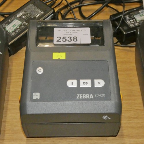 2538 - A label printer by Zebra type ZD420 with power adapter - trade