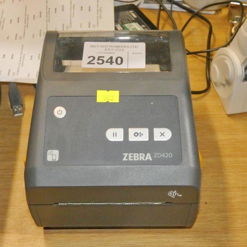 2540 - A label printer by Zebra type ZD420 with power adapter - trade