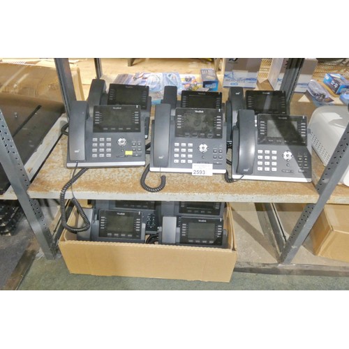 2593 - 12 x Yealink office IP phones type T46S - trade