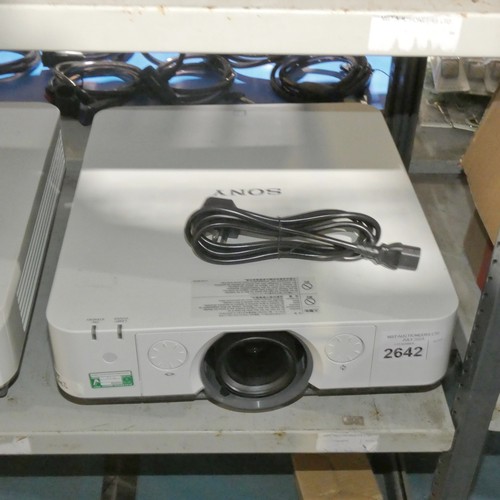 2642 - A commercial AV projector with HDMI by Sony type VPL-FH31 - trade