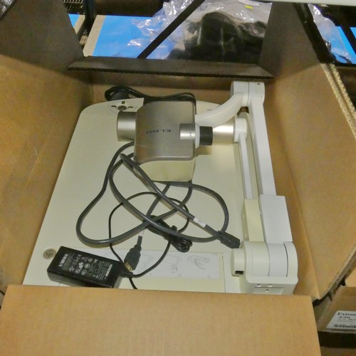 2647 - An Elmo P30HD flatbed projector - trade