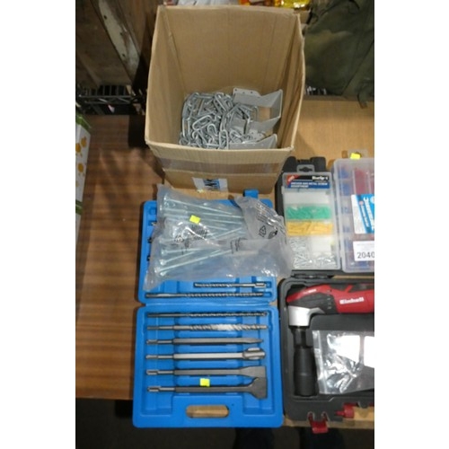 2040 - A quantity of various items including a Einhell multitool 240v, SDS drill bits, bolts, chain etc. Mu... 