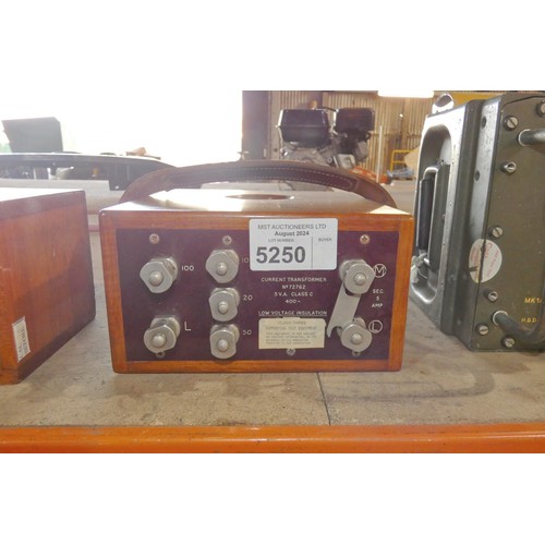 5250 - 1 x vintage wood cased current transformer unit