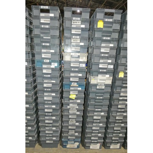 5700 - 20 x grey plastic stacking boxes each approx 40 x 30 x 19cm high