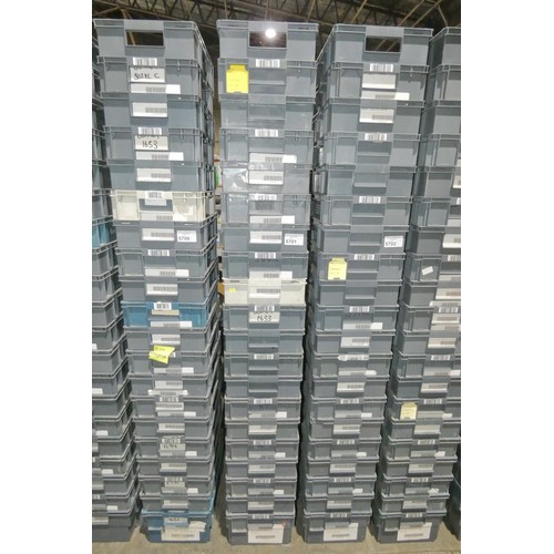 5701 - 20 x grey plastic stacking boxes each approx 40 x 30 x 19cm high