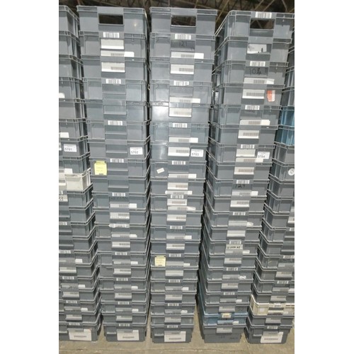 5703 - 20 x grey plastic stacking boxes each approx 40 x 30 x 19cm high