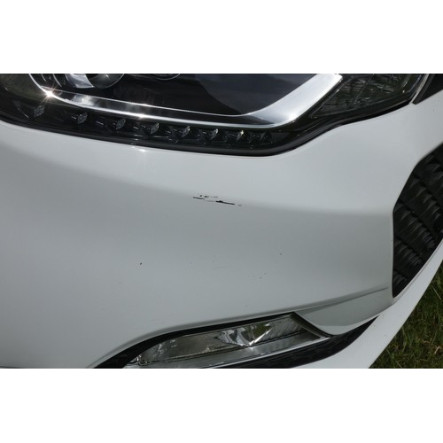 1 - Hyundai  i20 Hatchback 1.2 premium NAV SDR, white, Reg: WF67 XZX, 19/12/17, 5 spd manual petrol 1248... 