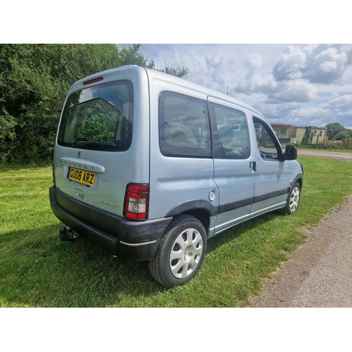 3 - Peugeot Partner MPV Combi Diesel Estate 1.6 HDI Escapade 5 dr, Silver, Reg: GUO8 ARZ, 01/93/2008, 5 ... 