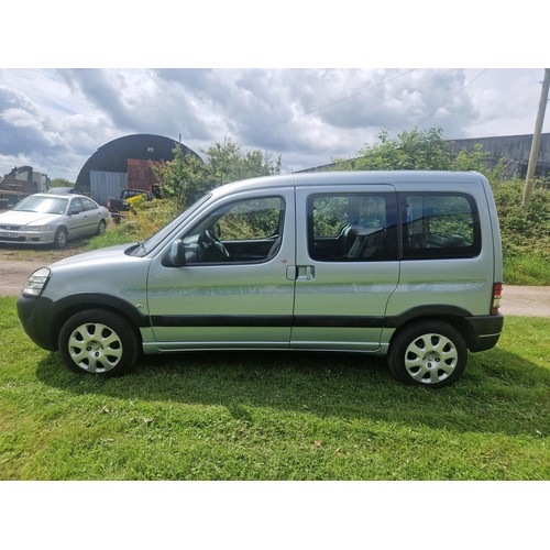 3 - Peugeot Partner MPV Combi Diesel Estate 1.6 HDI Escapade 5 dr, Silver, Reg: GUO8 ARZ, 01/93/2008, 5 ... 