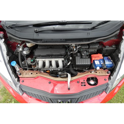 4 - Honda Jazz  5 dr hatchback, 1.4 i-VTEC EX Re, Reg: WG64 EFL, 27/11/2014, 5 spd manual petrol 1339cc,... 