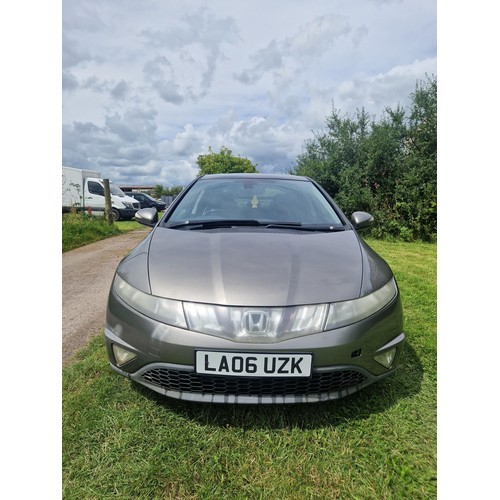 5 - HONDA CIVIC HATCHBACK 1.8 I-VTEC ES, 5Dr.  Reg: LA06 UZK, 30/06/2006, 6 spd manual petrol 1799cc, Mi... 