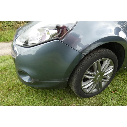 6 - Renault Clio 5 dr hatchback 1.6 VVT GT LINE TOM TOM AUTO, Blue, Reg: RE61 JYS, 15/11/2011, 4 speed A... 