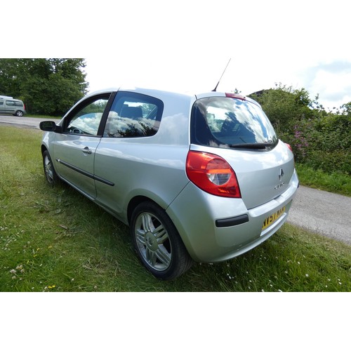 8 - Renault Clio Dynamique 1.5 DCi 86, 5dr hatchback 3 Dr Silver, Reg: NV57 MXA, 16/01/2008, 5 spd manua... 