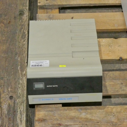 5866 - A Sonics Vibra Cell ultrasonic processor model VC 130PB-2, 240v - Ex-university