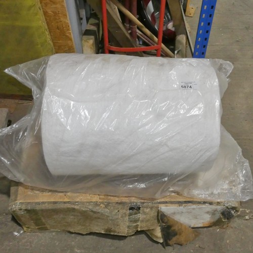 5874 - 1 x roll and 1 x rectangular pack of white material believed to be industrial glass fibre insulation... 