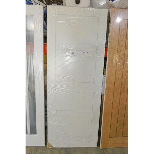 5877 - 1 x Premdor white door approx 762 x 1981mm