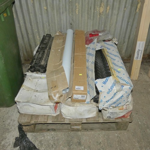 5900 - 1 pallet containing a quantity of various building items including Valliant flue, insulation retaini... 