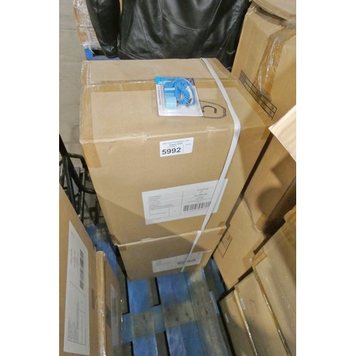 5992 - 2 boxes each containing 200 x Silverline anti static grounding wrist straps