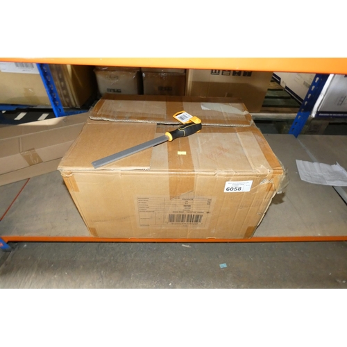 6058 - 1 box containing 120 x Triton flat wood rasps 200mm