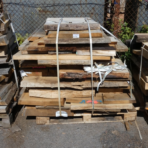 6319 - 1 x pallet containing a quantity of various hardwood slabs, mainly oak - Contents of 1 pallet