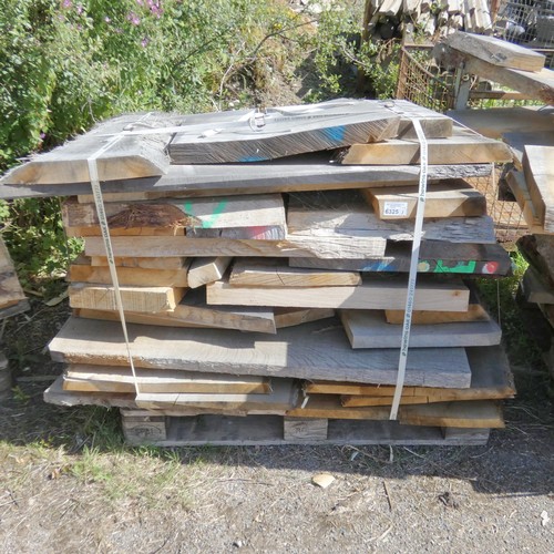 6325 - 1 x pallet containing a quantity of various hardwood slabs, mainly oak - Contents of 1 pallet