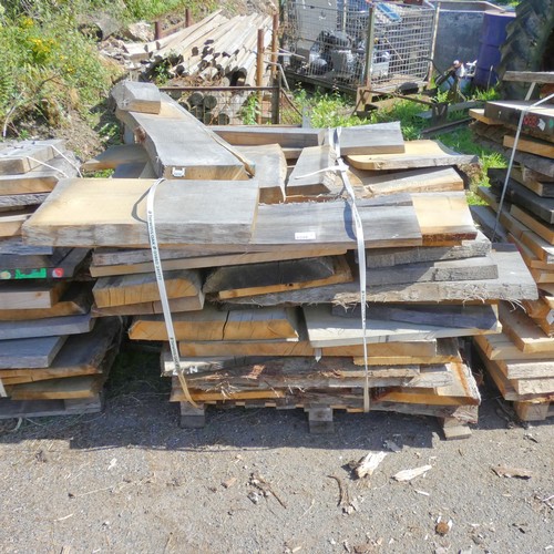 6326 - 1 x pallet containing a quantity of various hardwood slabs, mainly oak - Contents of 1 pallet