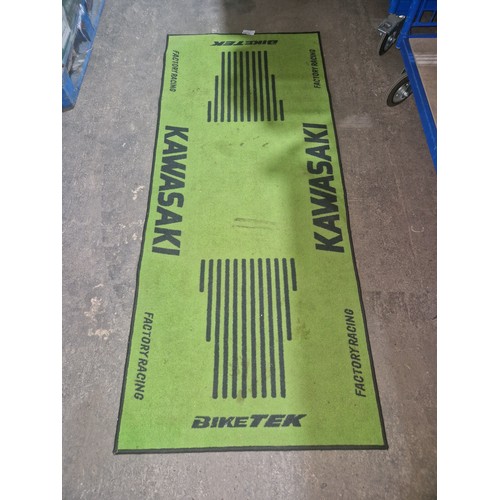 5979 - 1 x Biketek Kawasaki floor mat