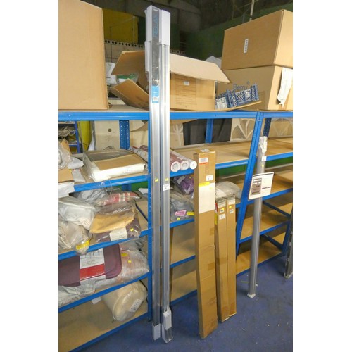 1 - 2 x I Space Relax floor to wall stanchions