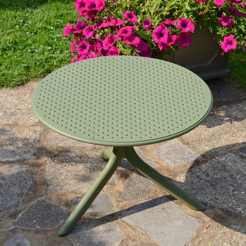 265 - 1 x Step Nardi green plastic garden round table diameter approx 60cm RRP £107