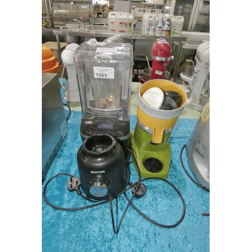 1085 - A quantity of various catering related items including a Santos blender, a Santos juicer, both missi... 