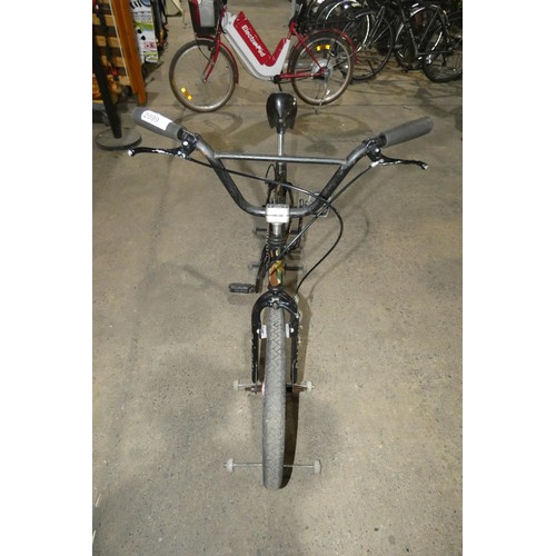 2099 - 1 x Vintage 80's Raleigh Burner BMX Bike Mark II, (oval Aero frame) comes with Skyway tuff II 20