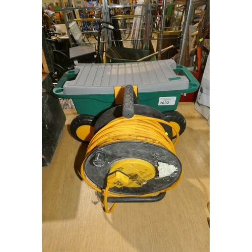 2032 - 1 x JCB 50m extension lead 240v and 1 x small wheeled empty plastic tool box (Trade)