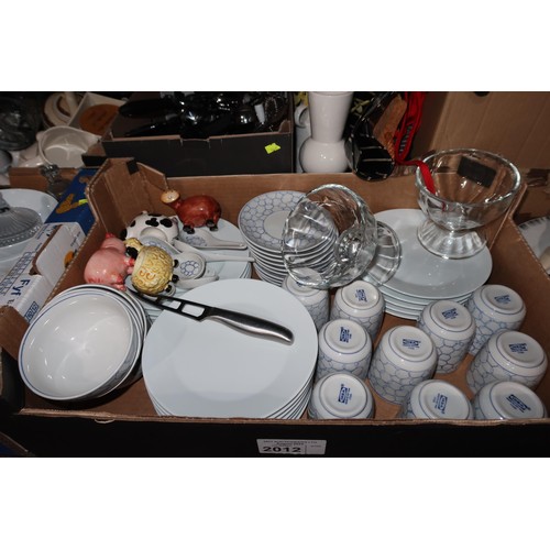 2012 - A quantity of various household items including crockery, glassware, baskets, towels etc. Contents o... 