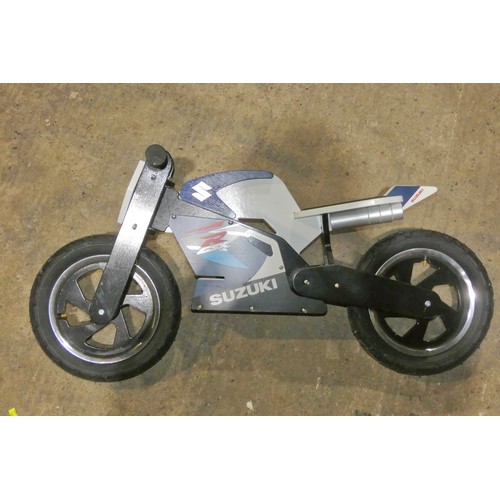 2090 - 1 x Suzuki childs balance bike