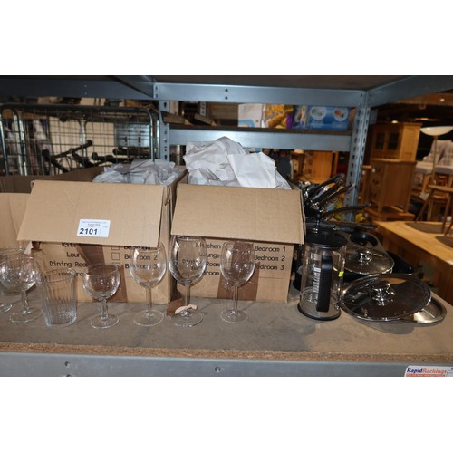 2101 - A quantity of various items including , glassware, sauce pans, books etc. Trade)