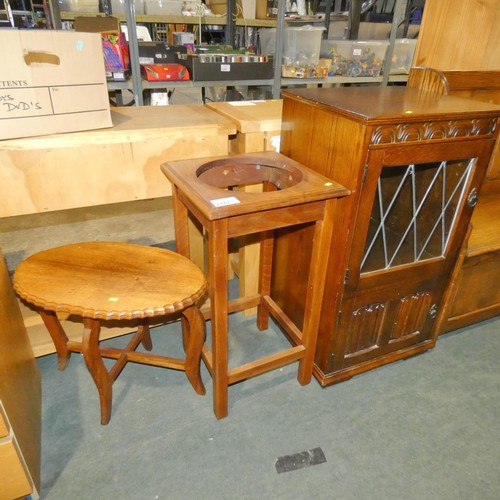 2147 - 3 x pieces of dark wood furniture comprising 1 x hi-fi cabinet, 1 x small oval coffee table and 1 x ... 