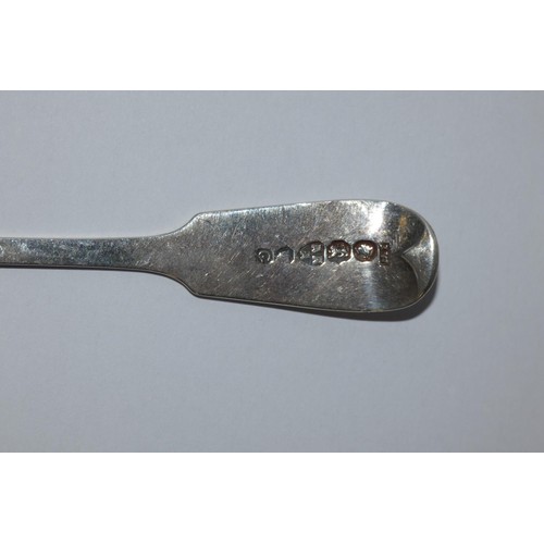 A set of eight silver coffee spoons, weight approximately 136 grams