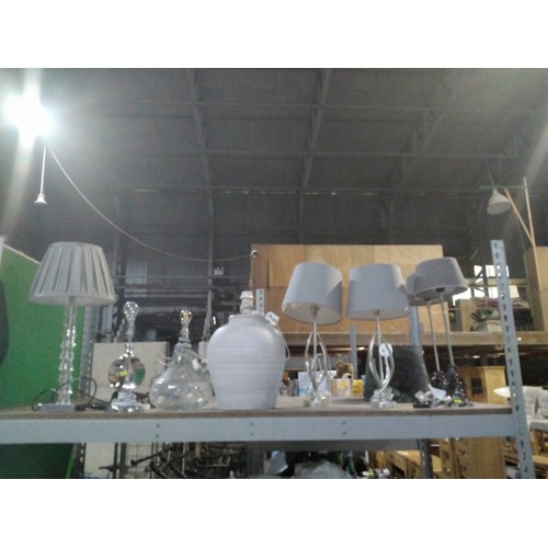 2101A - 9 x assorted Table lamps 24v trade